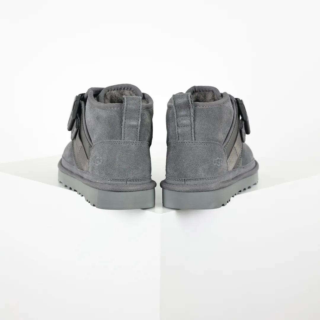 Copywriting price 💰660 Core recommendation Good price Platform foreign trade exclusive UGG Neumel Snapback men's snow boots 1118570 Foreign trade platform Z-exclusive high-end retail quality Produced by ten-year-old brand shoemaking foundry production line Pay attention to every detail Longfeng A-grade genuine sheep fur integrated Made in full compliance with the ZP process Size: 39 40 41 42 43 44